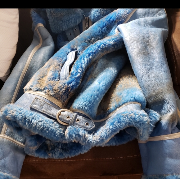 Coat - Picture 5 of 6